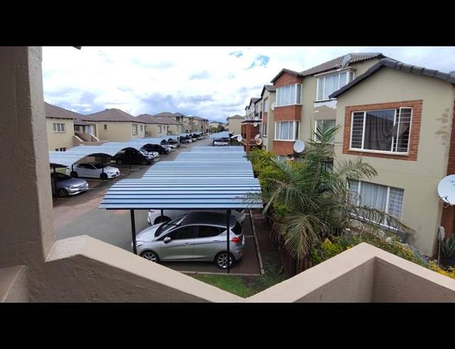 2 BEDROOM APARTMENT FOR SALE IN TWEE RIVIERE LIFESTYLE ESTATE